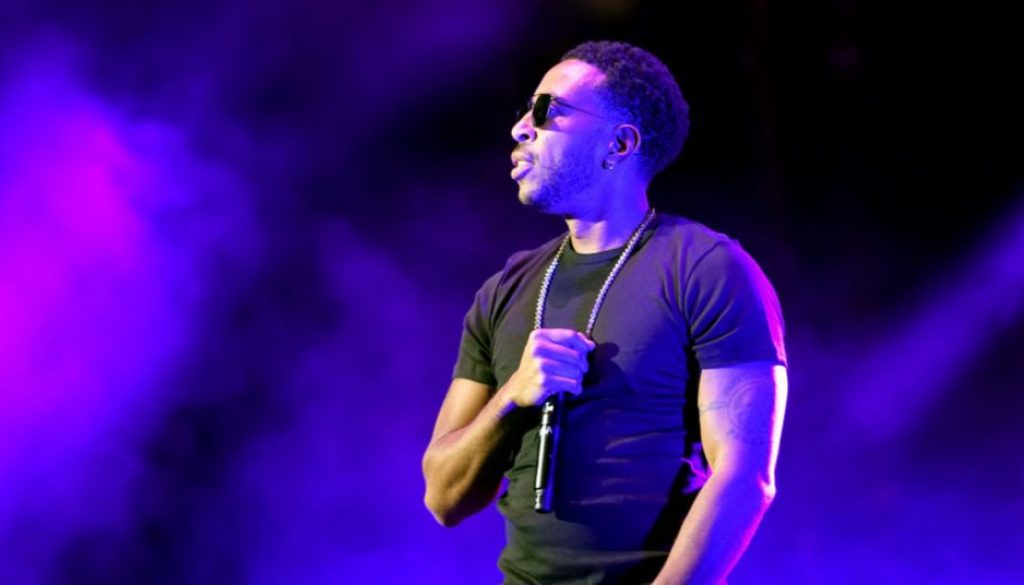 2001-2-12_HotNewHipHop_Ludacris Spits Bars with Utter ease